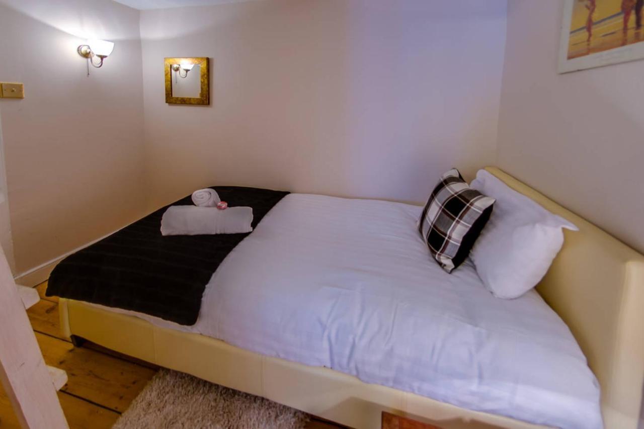 Joivy Spacious Apartment Next To The Meadows 에든버러 외부 사진